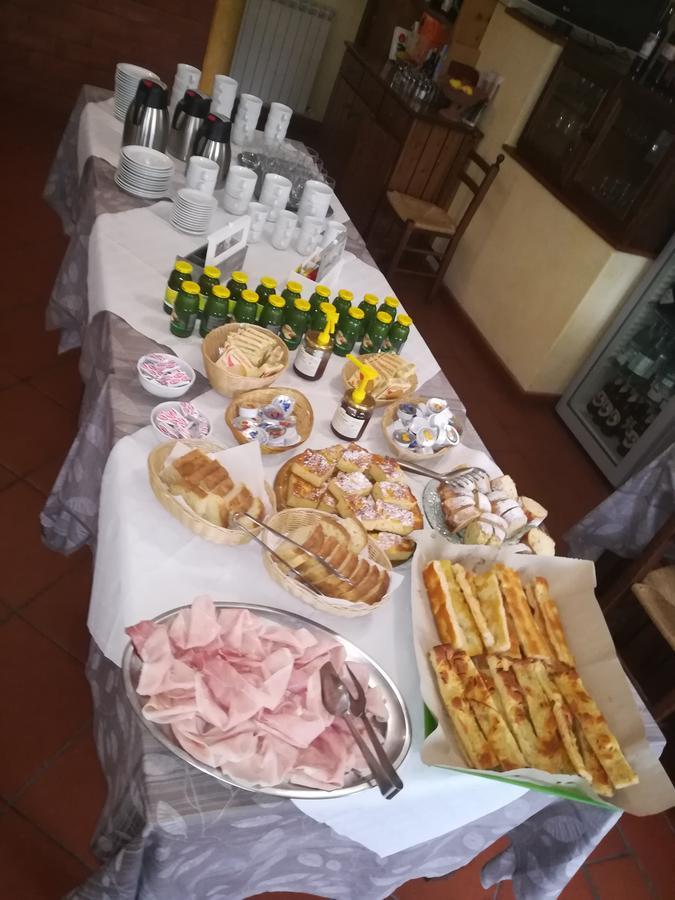 ホテル Agriturismo Bell'Aria Uscio エクステリア 写真